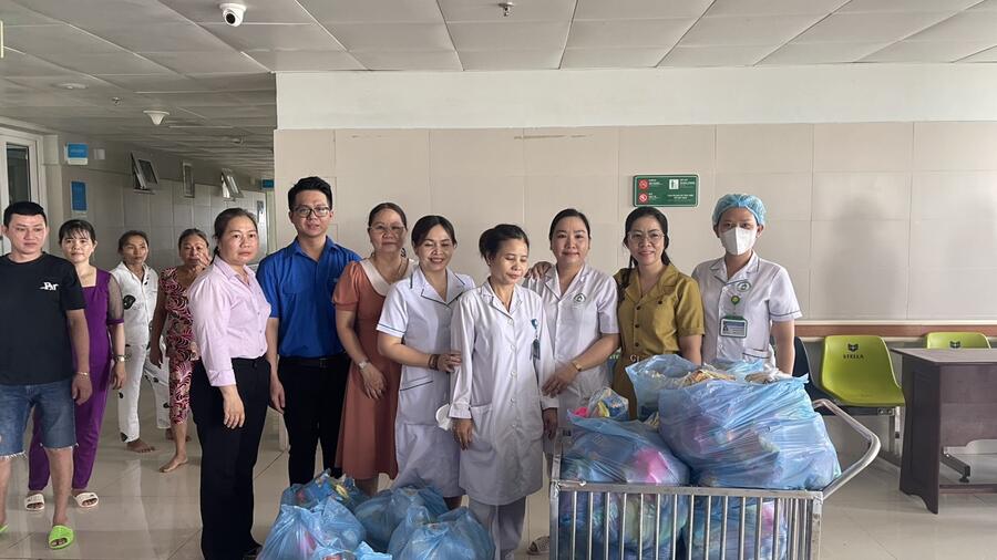 Mang Trung Thu Đến Với Các Bệnh Nhi Tại Bệnh Viện Và Tổ Chức Hội Thi Trang Trí Lồng Đèn, Văn Nghệ Cho Con Em Viên Chức Người Lao Động Toàn Bệnh Viện Với Chủ Đề “ Đêm Trăng Sản – Nhi’
