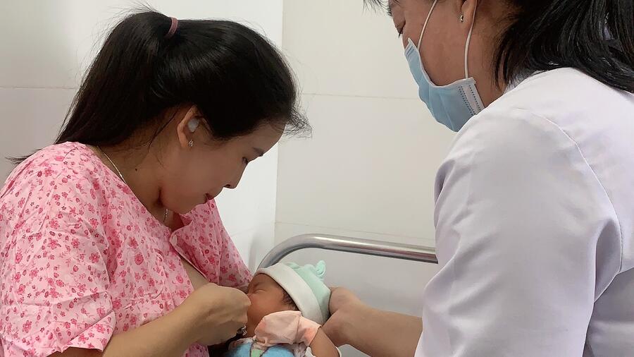 LÀM THẾ NÀO ĐỂ KHÔNG BỊ TẮC TIA SỮA