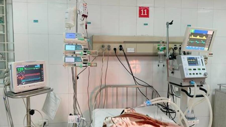 Bệnh viện Sản-Nhi Kiên Giang cứu sống bé gái 6 tháng tuổi người Campuchia thoát khỏi tình trạng nguy kịch do xoắn ruột non hoại tử.